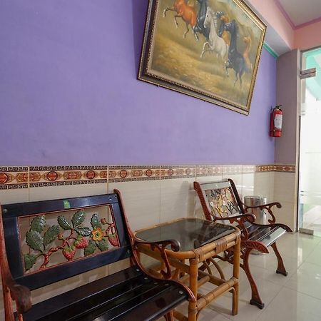Oyo 1495 Hotel Lendosis Palembang Exterior photo