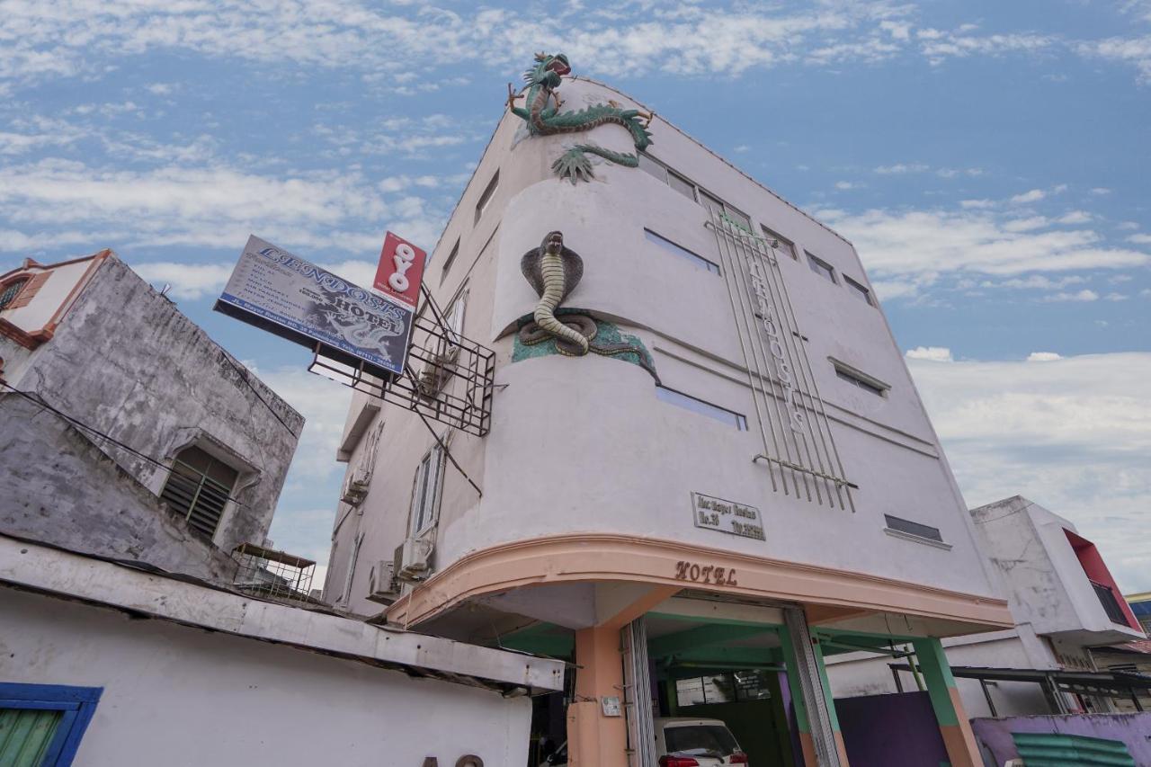 Oyo 1495 Hotel Lendosis Palembang Exterior photo