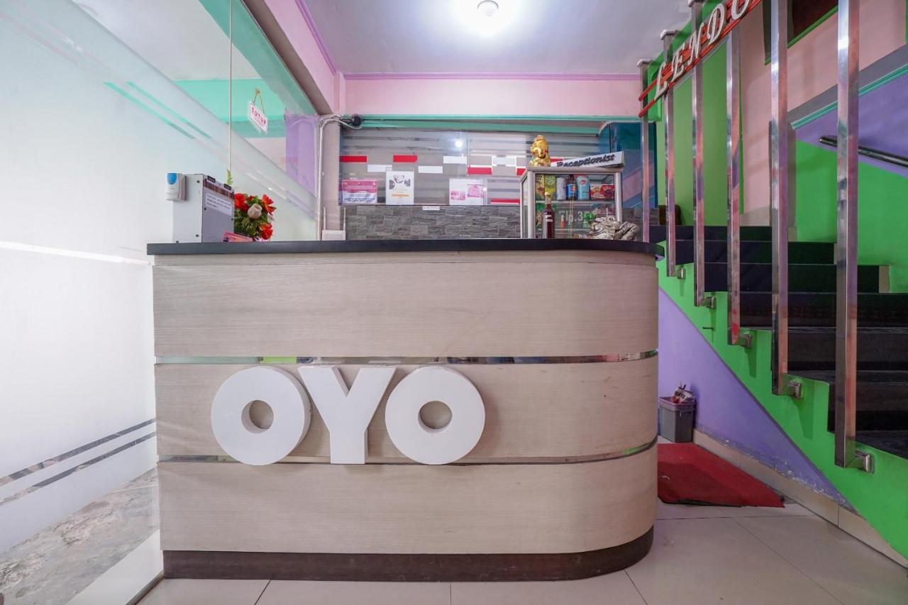Oyo 1495 Hotel Lendosis Palembang Exterior photo